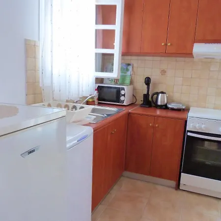 Ioli Apartman Aloprónia