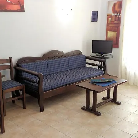 Ioli Apartment *