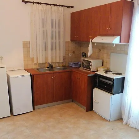 Apartment Ioli Alopronia
